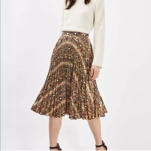 NWT Topshop snakeskin skirt